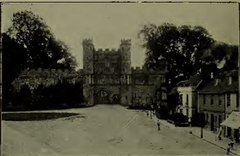 Battle Abbey Gatehouse - 1920 -page326-856px-Hastings of Bygone Days and the Present